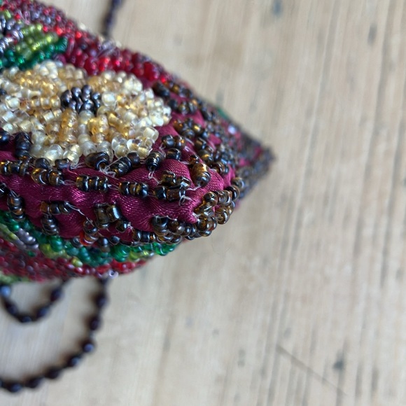 2/$30 Moyna 5”x4” Mini Beaded Bag Garnet Blue Emerald Champagne Floral Motif - Picture 10 of 12